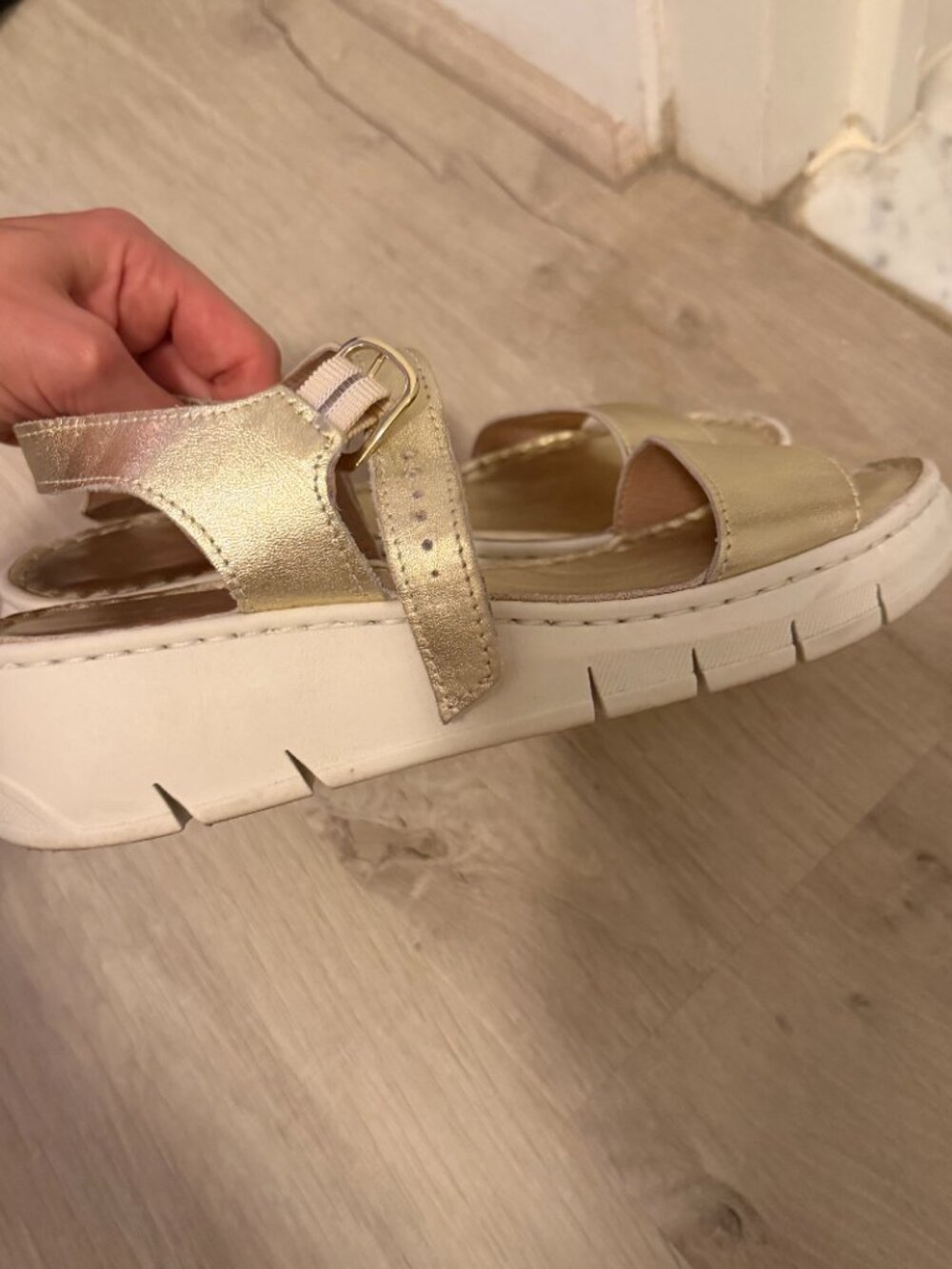 Rizzoli Genuine Leather Metallic Gold Platform Sandals Comfort Chunky Sandals 38 - Picture 9 of 9